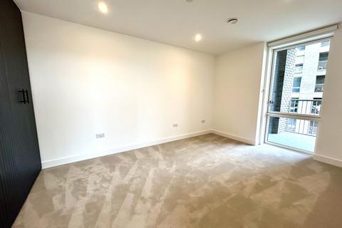 1 bedroom apartment to rent, Heartwood Boulevard, London W3