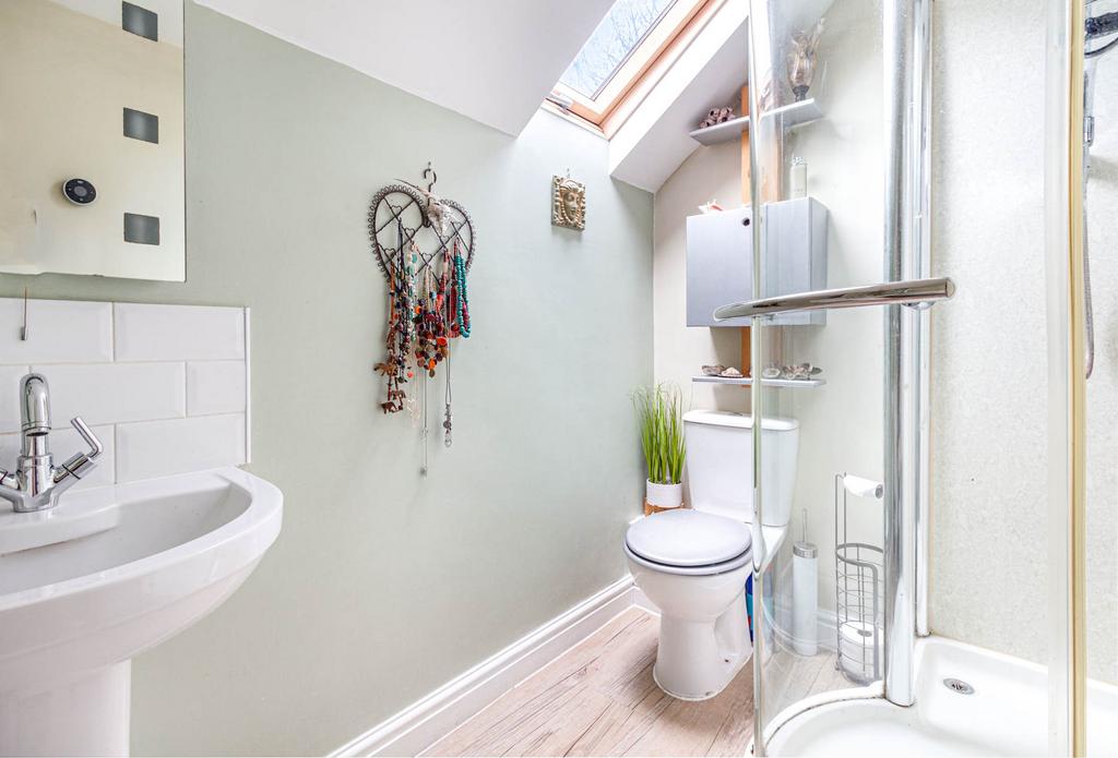 Shower room 1