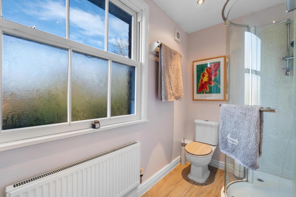 Bathroom New (13)