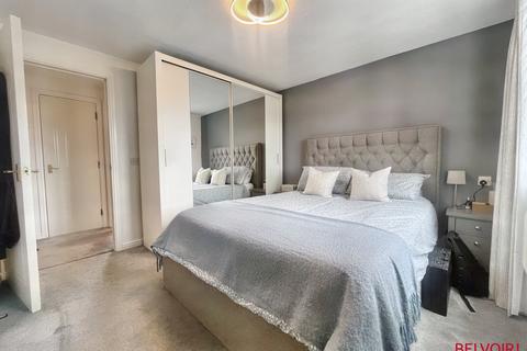 3f Cassin Drive, Cheltenham, GL51 7SY