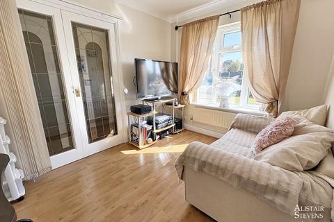 26 Albion Gardens Close, Royton, Oldham, OL2 6PW