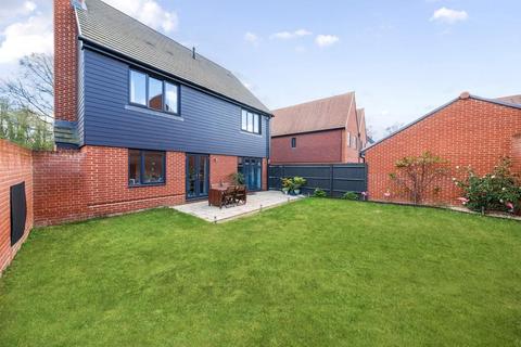 4 bedroom detached house for sale, West End,  Surrey,  GU24