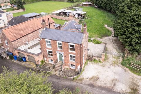 2 Quay Road, Thorne, Doncaster, DN8 4JG