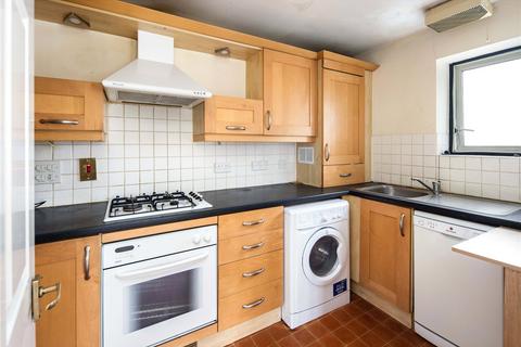 2 bedroom flat to rent, Munnings House, 1 Portsmouth Mews, London, E16