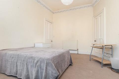 2 bedroom flat to rent, 0124L Gillespie Place, Edinburgh, EH10 4HS