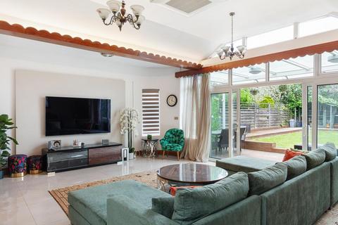 34 Waldeck Road, London, W13 8LY