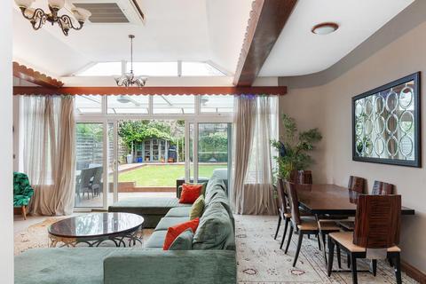 34 Waldeck Road, London, W13 8LY