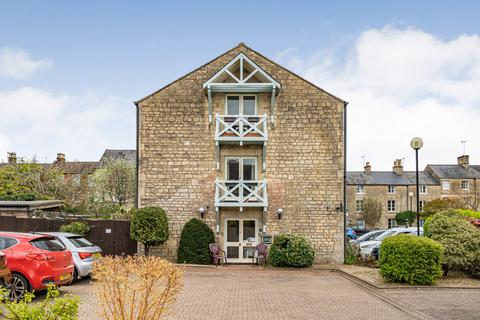 2 bedroom apartment for sale, Tower Street, Cirencester, Gloucestershire, GL7