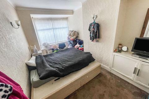 1 bedroom ground floor flat for sale, Station Avenue South, Fencehouses, Houghton Le Spring, Tyne and Wear, DH4 6HN