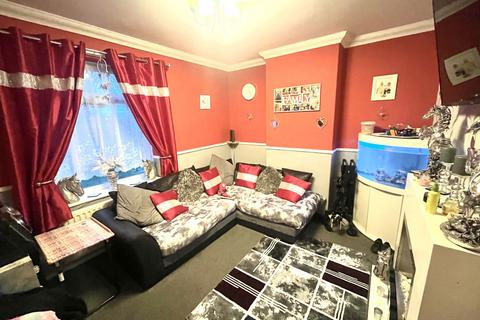 4 bedroom semi-detached house for sale, York Road, Birtley, Chester Le Street, Durham, DH3 2DE