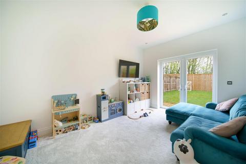 3 Ezart Avenue, Wetherby, LS22 6BA