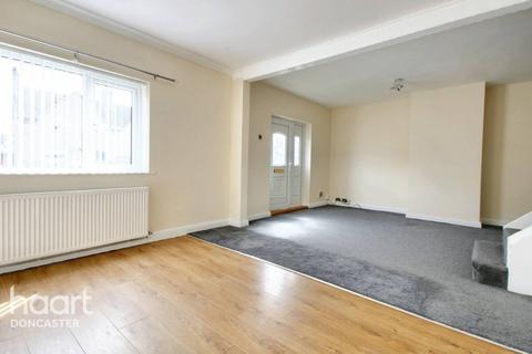 13 Green Lane, Woodlands, Doncaster, DN6 7NG