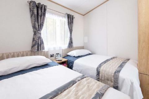 2 bedroom lodge for sale, 7 Delamere Point, Oakmere CW8