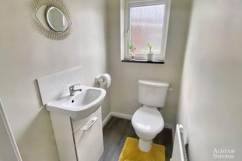 4 Chetwyn Avenue, Royton, Oldham, OL2 5UJ