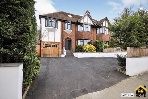 4 bedroom semi-detached house to rent, Chislehurst Road, Bromley, London Borough of BR1