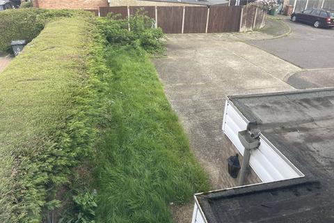 13 Clyde, East Tilbury, Tilbury, RM18 8RY