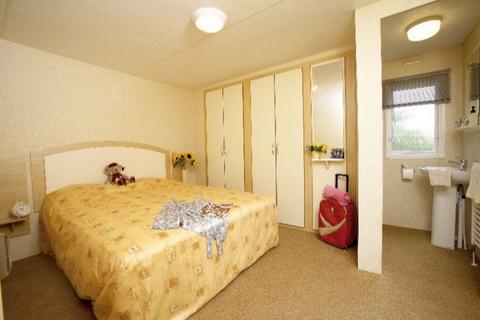 2 bedroom static caravan for sale, 100 Orchard Park, Totnes Road TQ4