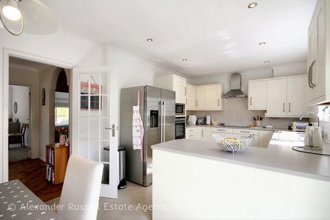 28 Alpha Road, Birchington, CT7 9EQ