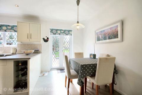 28 Alpha Road, Birchington, CT7 9EQ