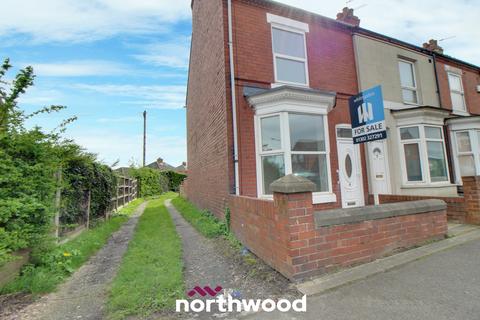 3 bedroom end of terrace house for sale, King Edward Road, Doncaster DN8