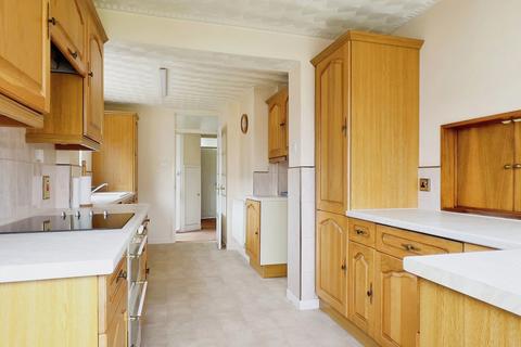 18 Heathfield Crescent, Bristol, BS14 9RQ