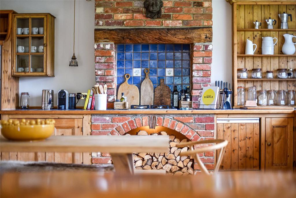 Kitchen/Brkfst/Fmly