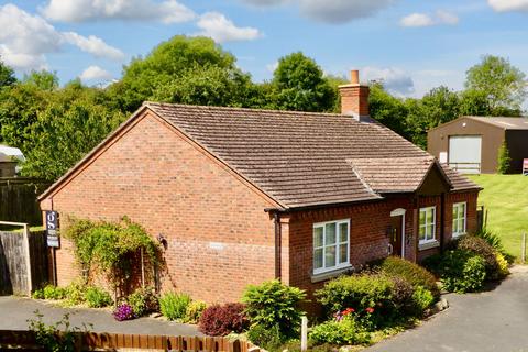 3 bedroom detached bungalow for sale, The Village, Dymock