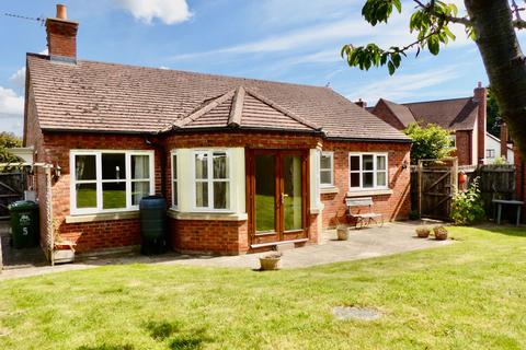 3 bedroom detached bungalow for sale, The Village, Dymock