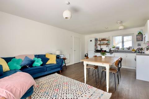1 Lang Drive, Wadebridge, PL27 6FP
