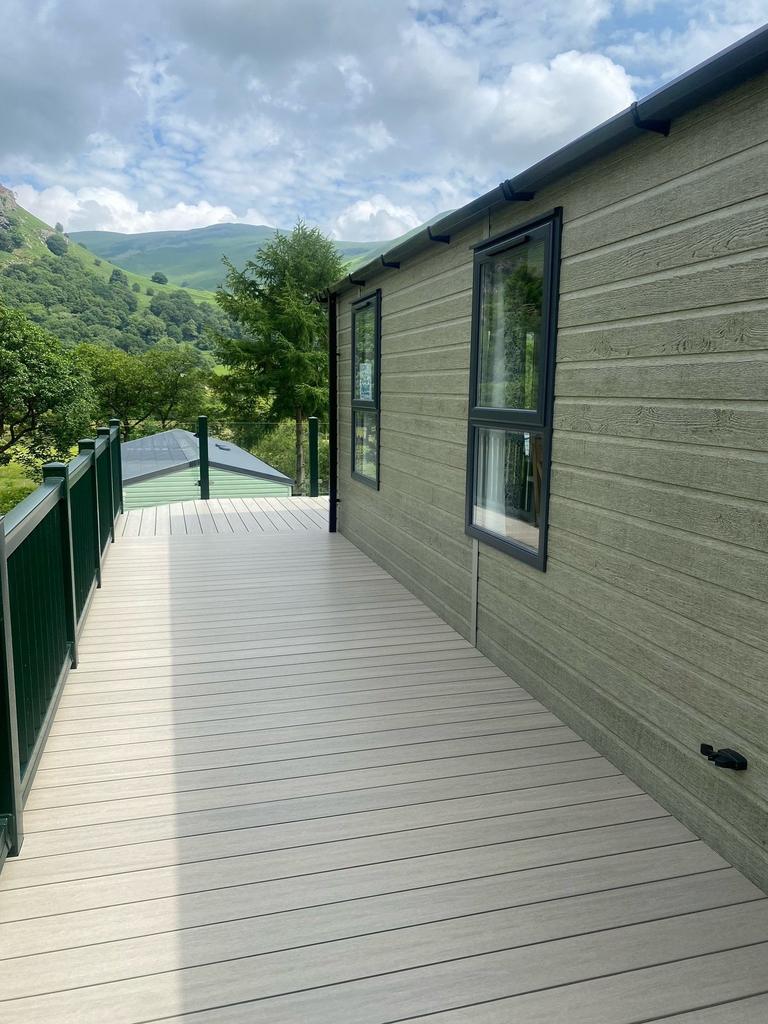 Bala North Wales 2 bed lodge for sale £89,750