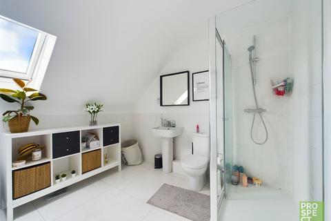 32 Bolton Drive, Shinfield, Reading, RG2 9RD