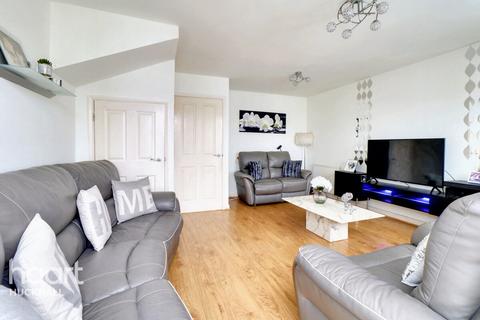 3 bedroom end of terrace house for sale, Robins Row, Nottingham