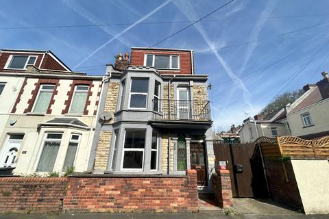 5 bedroom end of terrace house to rent, Bristol BS5