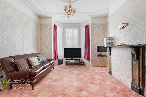 5 bedroom terraced house for sale, Broomwood Road, London, SW11