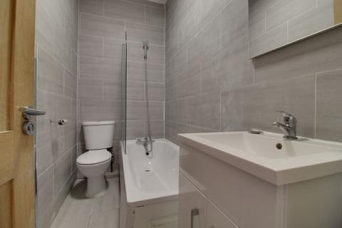 4 bedroom apartment to rent, Crowndale Road, London, NW1