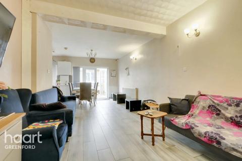 62 Scotts Road, Southall, UB2 5DE