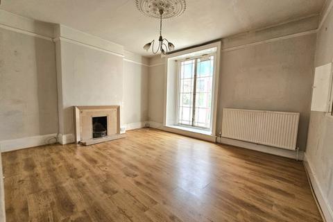 5 bedroom terraced house for sale, Castle Street, Tiverton, Devon, EX16