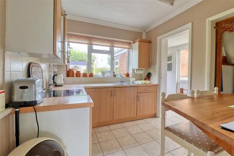 3 bedroom semi-detached house for sale, Holland on Sea CO15