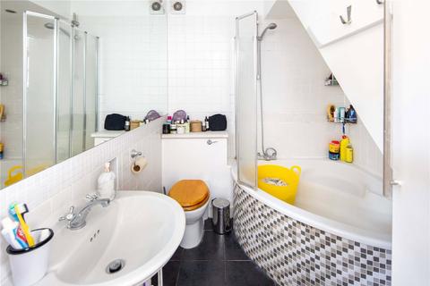 1 Rowe Lane, London, E9 6EL