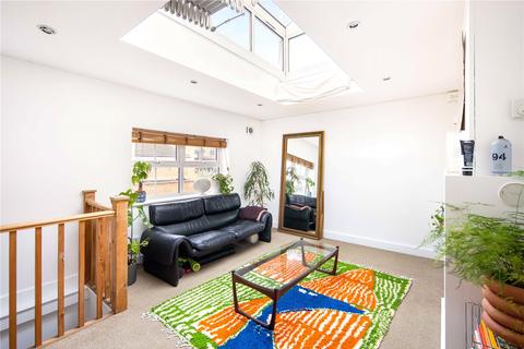 1 Rowe Lane, London, E9 6EL