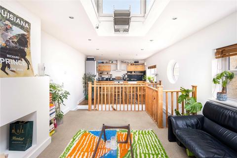 1 Rowe Lane, London, E9 6EL