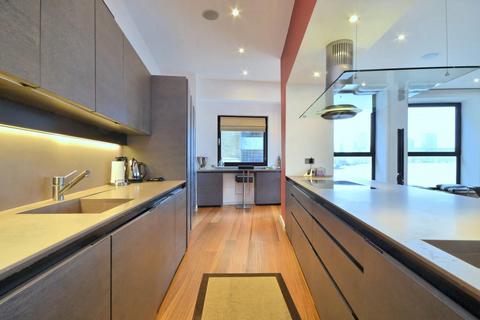 3 bedroom flat to rent, Keepier Wharf, Narrow Street, Limehouse, London, E14