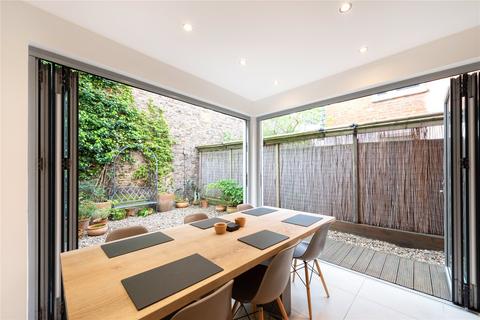 22 Constantine Road, London, NW3 2NG
