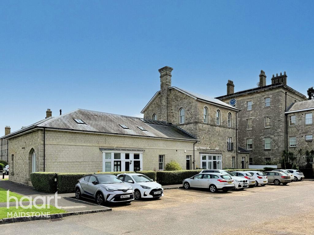 Tarragon Road, Maidstone 2 bed apartment for sale £300,000