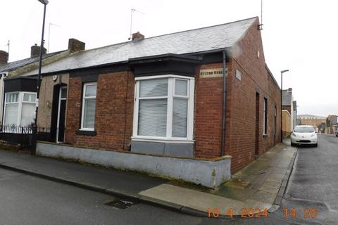 3 bedroom terraced house to rent, Hylton Street, Sunderland, Tyne and Wear, SR4