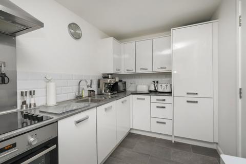 2 bedroom flat for sale, 6/1 Flaxmill Place , Edinburgh EH6