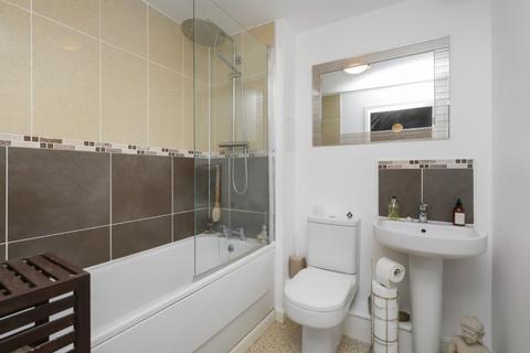 Flat 1, 6 Flaxmill Place, Edinburgh, EH6 5QU