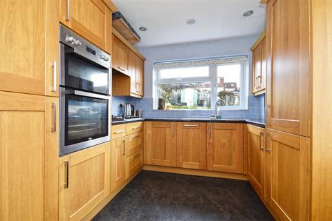 5 Combe Fields, Portishead, Bristol, BS20 6JU