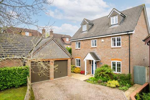 5 bedroom detached house for sale, Walhatch Close, Forest Row, RH18