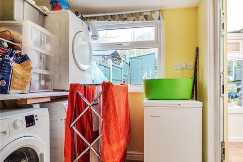 2 bedroom terraced house for sale, Aireville Mount, Sandbeds, Keighley, West Yorkshire, BD20